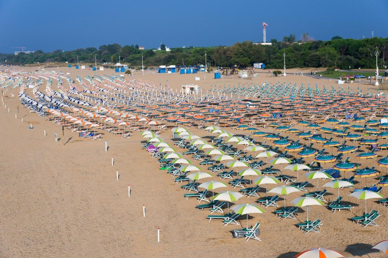 Girasoli Bibione Exterior photo